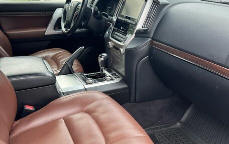 Toyota Land Cruiser 200, 2016 год, 6 800 000 рублей, 11 фотография