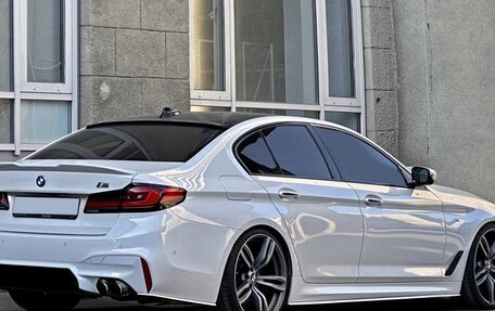 BMW 5 серия, 2017 год, 3 600 000 рублей, 2 фотография