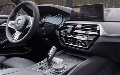 BMW 5 серия, 2017 год, 3 600 000 рублей, 12 фотография