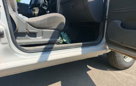 KIA Sportage IV рестайлинг, 2002 год, 370 000 рублей, 16 фотография