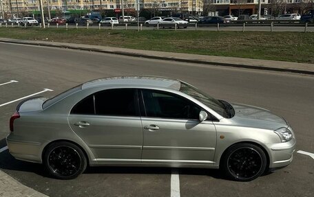 Toyota Avensis III рестайлинг, 2003 год, 750 000 рублей, 2 фотография