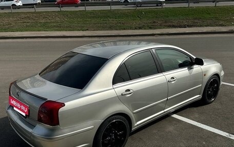 Toyota Avensis III рестайлинг, 2003 год, 750 000 рублей, 3 фотография
