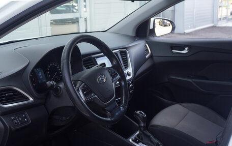 Hyundai Solaris II рестайлинг, 2018 год, 1 349 000 рублей, 10 фотография