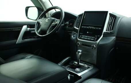 Toyota Land Cruiser 200, 2019 год, 8 200 000 рублей, 3 фотография