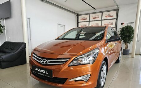 Hyundai Solaris II рестайлинг, 2015 год, 1 329 000 рублей, 2 фотография