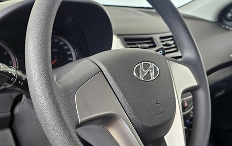 Hyundai Solaris II рестайлинг, 2015 год, 1 329 000 рублей, 13 фотография