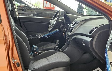 Hyundai Solaris II рестайлинг, 2015 год, 1 329 000 рублей, 18 фотография