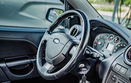 Ford Fiesta, 2006 год, 350 000 рублей, 20 фотография