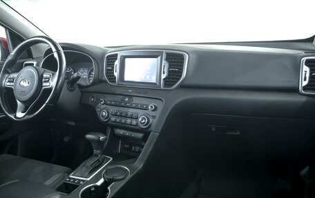 KIA Sportage IV рестайлинг, 2017 год, 2 080 000 рублей, 6 фотография