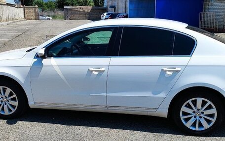 Volkswagen Passat B7, 2011 год, 1 050 000 рублей, 2 фотография