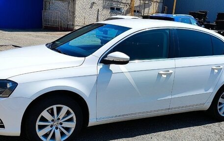 Volkswagen Passat B7, 2011 год, 1 050 000 рублей, 3 фотография