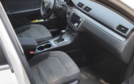 Volkswagen Passat B7, 2011 год, 1 050 000 рублей, 15 фотография