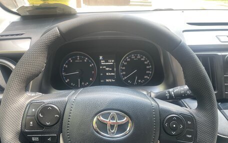 Toyota RAV4, 2016 год, 1 945 000 рублей, 2 фотография