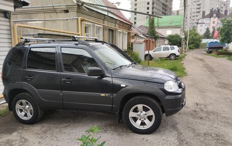 Chevrolet Niva I рестайлинг, 2016 год, 700 000 рублей, 2 фотография
