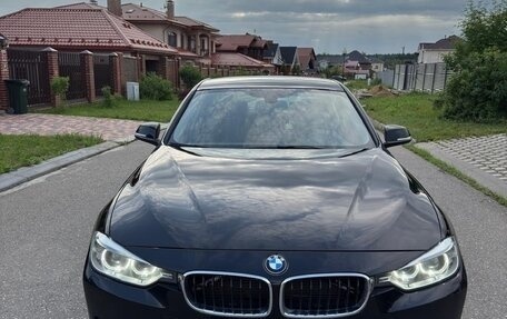 BMW 3 серия, 2012 год, 1 950 000 рублей, 3 фотография