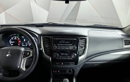 Mitsubishi Pajero Sport III рестайлинг, 2019 год, 2 198 000 рублей, 11 фотография
