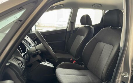 KIA Venga I, 2013 год, 890 000 рублей, 24 фотография