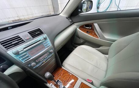 Toyota Camry, 2008 год, 2 300 000 рублей, 4 фотография