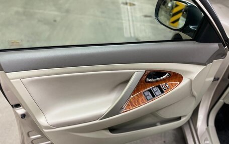 Toyota Camry, 2008 год, 2 300 000 рублей, 15 фотография