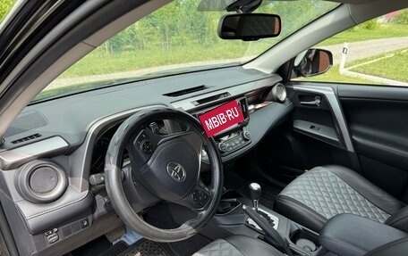 Toyota RAV4, 2019 год, 2 600 000 рублей, 5 фотография
