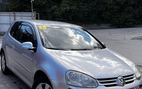 Volkswagen Golf V, 2004 год, 620 000 рублей, 3 фотография