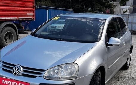 Volkswagen Golf V, 2004 год, 620 000 рублей, 4 фотография