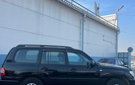Toyota Land Cruiser 100 рестайлинг 2, 2003 год, 2 350 000 рублей, 2 фотография