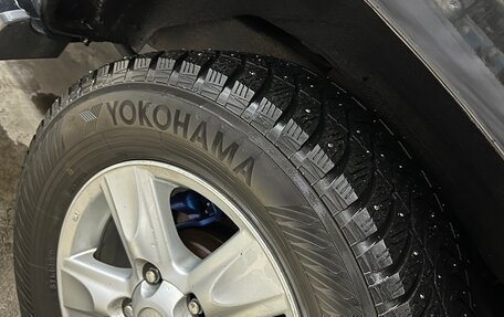 Toyota Land Cruiser 100 рестайлинг 2, 2003 год, 2 350 000 рублей, 9 фотография