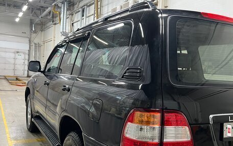 Toyota Land Cruiser 100 рестайлинг 2, 2003 год, 2 350 000 рублей, 11 фотография