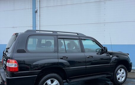 Toyota Land Cruiser 100 рестайлинг 2, 2003 год, 2 350 000 рублей, 26 фотография