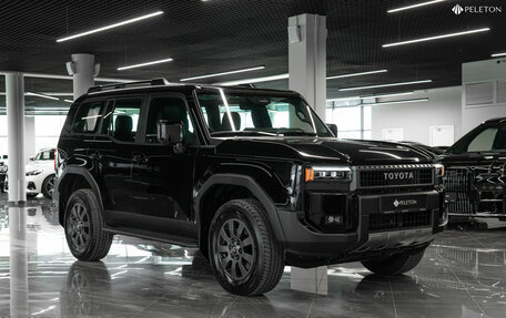 Toyota Land Cruiser Prado, 2024 год, 8 900 000 рублей, 2 фотография