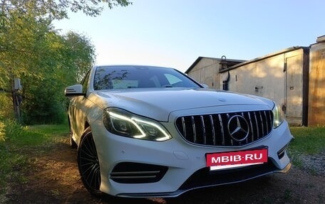Mercedes-Benz E-Класс, 2015 год, 1 800 000 рублей, 3 фотография