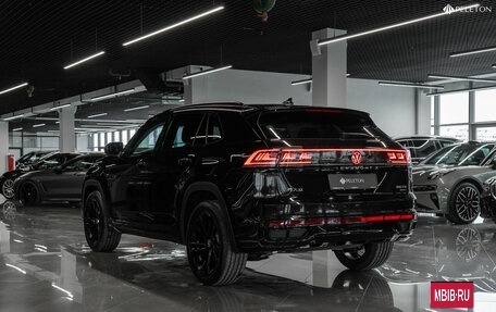 Volkswagen Teramont I, 2024 год, 5 890 000 рублей, 4 фотография