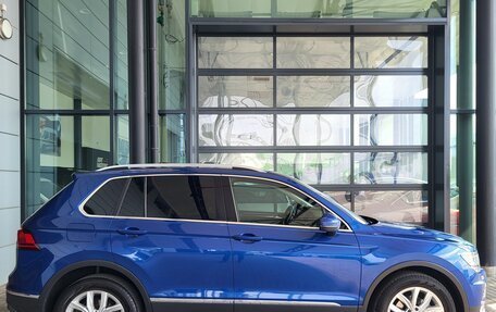 Volkswagen Tiguan II, 2018 год, 2 290 000 рублей, 4 фотография