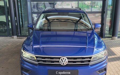 Volkswagen Tiguan II, 2018 год, 2 290 000 рублей, 2 фотография