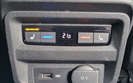 Volkswagen Tiguan II, 2018 год, 2 290 000 рублей, 20 фотография