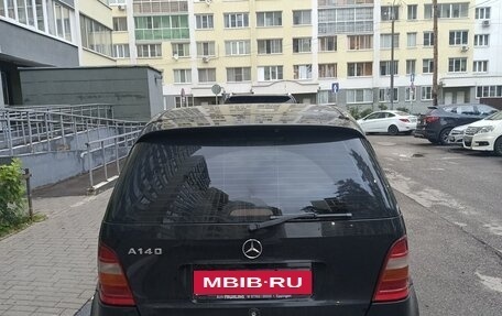 Mercedes-Benz A-Класс, 2000 год, 400 000 рублей, 2 фотография