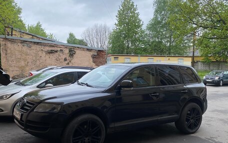 Volkswagen Touareg III, 2003 год, 560 000 рублей, 4 фотография