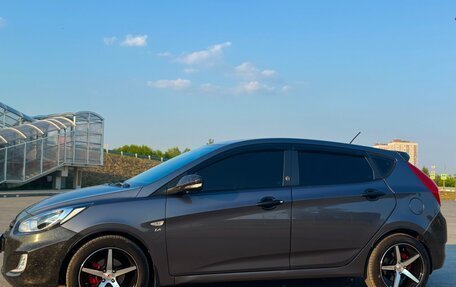 Hyundai Solaris II рестайлинг, 2014 год, 2 490 000 рублей, 8 фотография