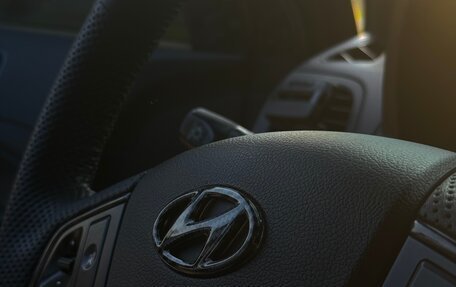 Hyundai Solaris II рестайлинг, 2014 год, 2 490 000 рублей, 15 фотография