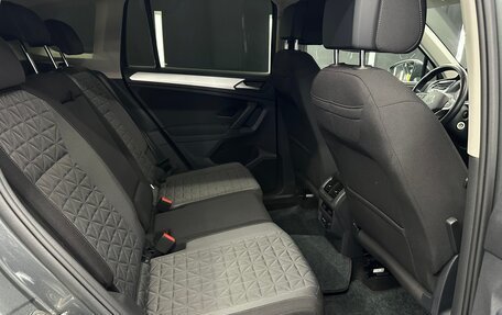 Volkswagen Tiguan II, 2021 год, 3 170 000 рублей, 11 фотография