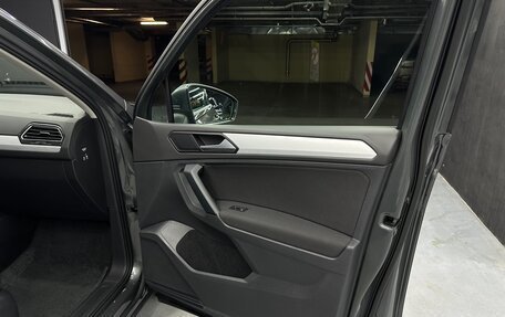 Volkswagen Tiguan II, 2021 год, 3 170 000 рублей, 12 фотография