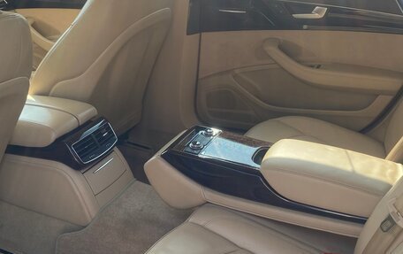 Audi A8, 2012 год, 1 850 000 рублей, 13 фотография