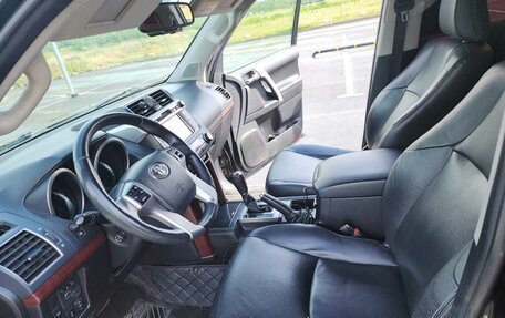 Toyota Land Cruiser Prado 150 рестайлинг 2, 2017 год, 3 800 000 рублей, 2 фотография