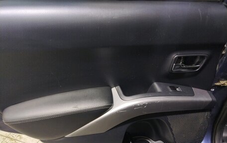 Mitsubishi Outlander III рестайлинг 3, 2008 год, 620 000 рублей, 16 фотография