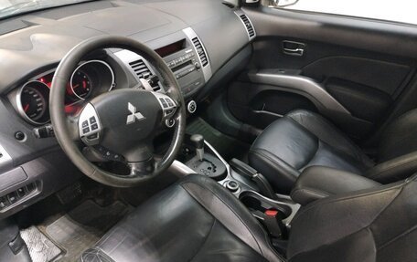 Mitsubishi Outlander III рестайлинг 3, 2008 год, 620 000 рублей, 7 фотография