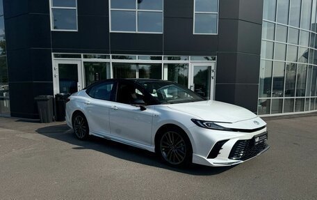 Toyota Camry, 2025 год, 4 950 000 рублей, 3 фотография