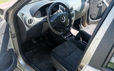 Renault Sandero I, 2012 год, 750 000 рублей, 3 фотография