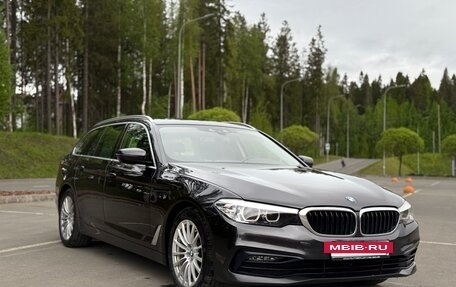BMW 5 серия, 2018 год, 2 700 000 рублей, 2 фотография