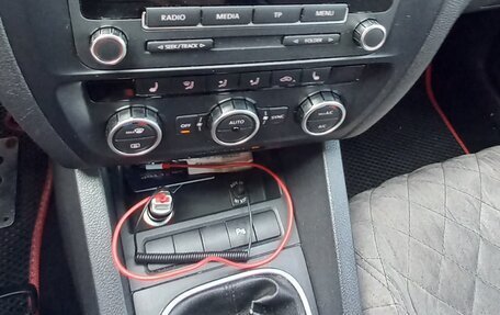 Volkswagen Jetta VI, 2012 год, 910 000 рублей, 7 фотография